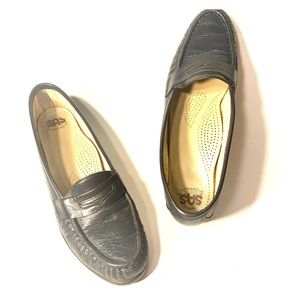 SAS Sz 10 N Navy Blue Comfort Penny Style Loafers